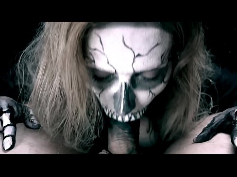 ❤️ Demon cailín sucking coileach lena béal dubh agus shlogtha cum. Físeán gnéis ag porn % ga.xxxtun.ru% ❌️❤